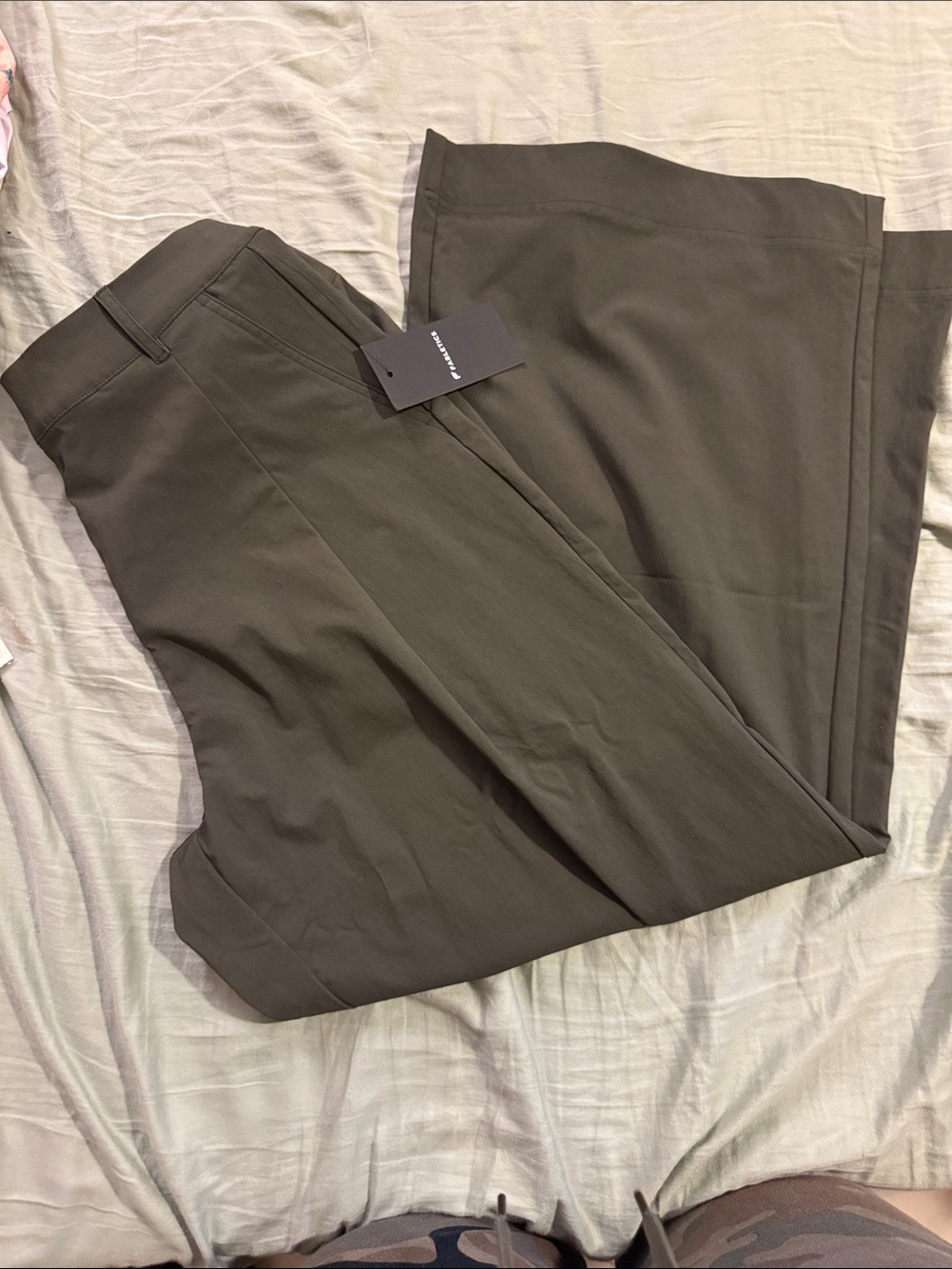 Fabletics Olive Green Active set pants and shirt - Picture 4 of 5